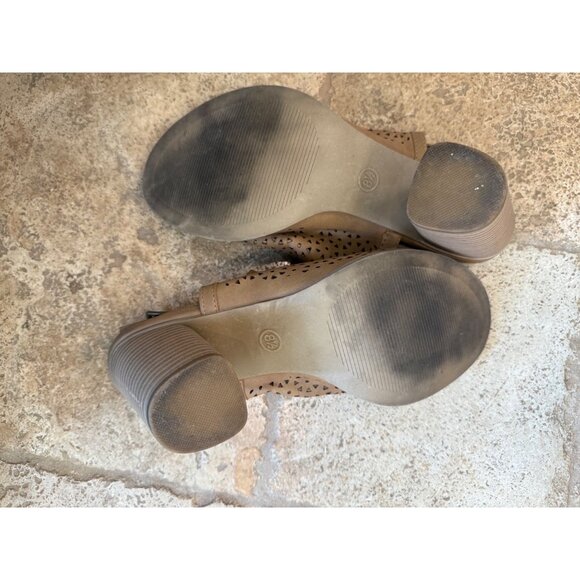 Jbu By Jambu Womens Peep-Toe Brown Cutout Sandals With Chunky Heels - Picture 9 of 9